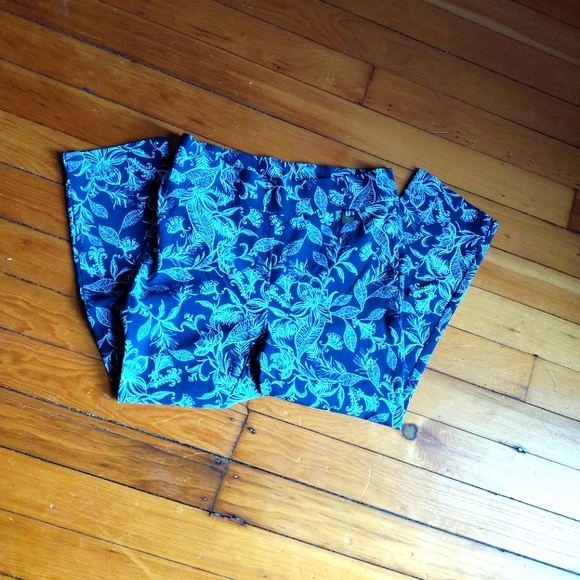 Raphaela Comfort pull-on print capri pants - Picture 1 of 4